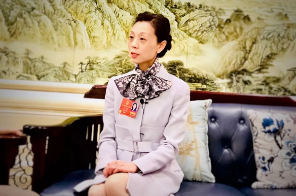 對(duì)新能源汽車的物流應(yīng)用、電池回收,人大代表王麒如此建言